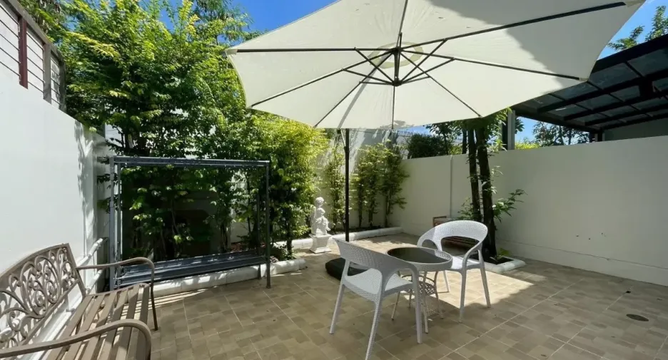 For rent 3 ベッドルーム townhouse in Prawet, Bangkok
