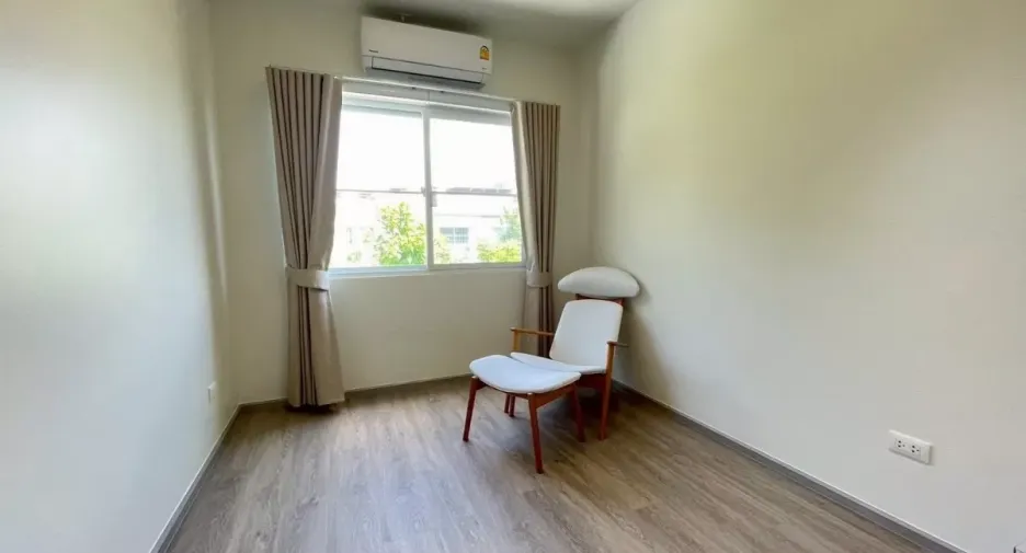 For rent 3 ベッドルーム townhouse in Prawet, Bangkok