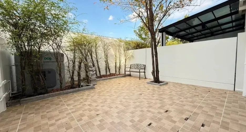 For rent 3 ベッドルーム townhouse in Prawet, Bangkok