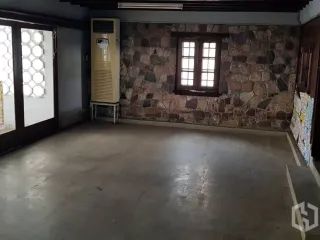 Casa adosada en alquiler de 3 habitaciones en Phra Khanong, Bangkok