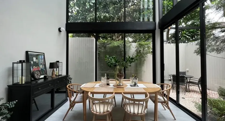 For sale 3 bedrooms townhouse in Watthana, Bangkok