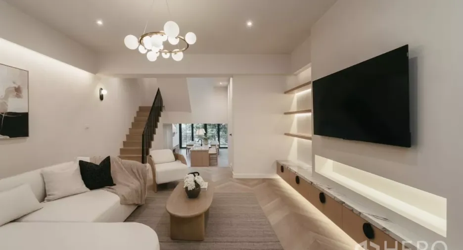 Casa adosada en alquiler de 5 habitaciones en Watthana, Bangkok