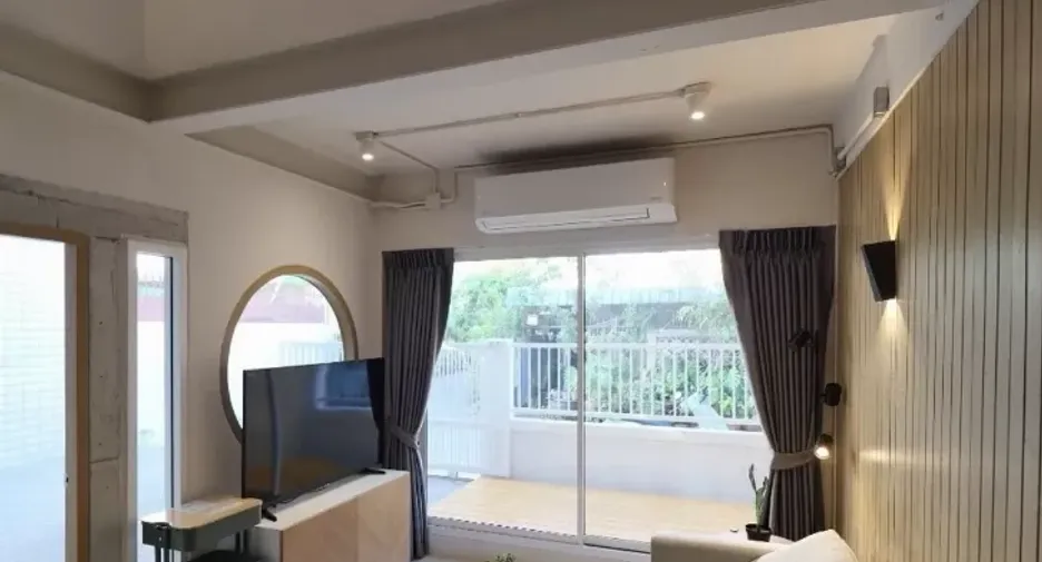 For rent and for sale 3 bedrooms townhouse in Watthana, Bangkok