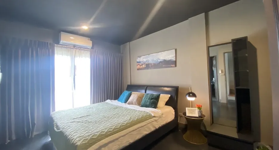 For rent 3 bedrooms townhouse in Bang Kapi, Bangkok