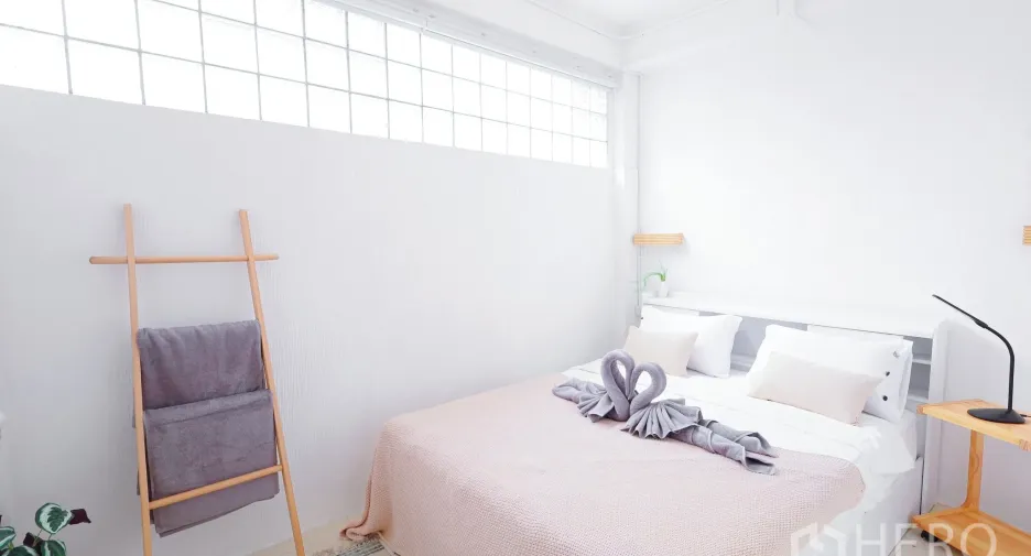 For rent 3 bedrooms townhouse in Din Daeng, Bangkok