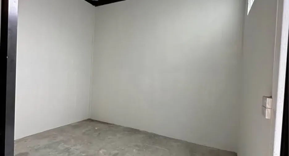 For rent 3 bedrooms townhouse in Pak Kret, Nonthaburi