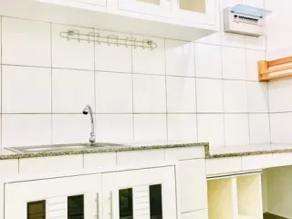 Аренда 3 спальни таунхаус в Пращет, Бангкок