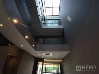 For rent and for sale 3 bedrooms townhouse in Lat Phrao, Bangkok
