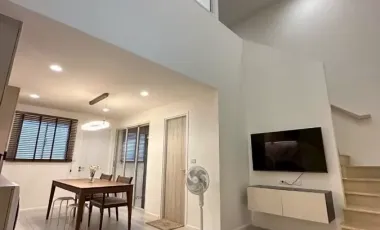 For rent 3 ベッドルーム townhouse in Saphan Sung, Bangkok