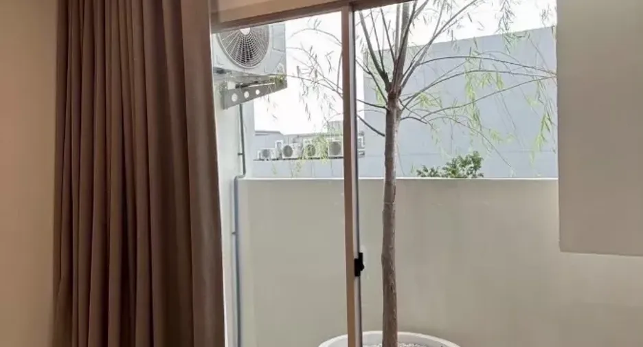 Reihenhaus zur Miete mit 3 Zimmer in Saphan Sung, Bangkok