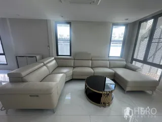 Casa adosada en alquiler de 4 habitaciones en Watthana, Bangkok
