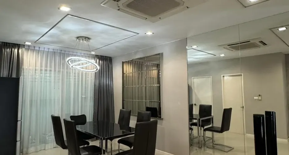 Reihenhaus zur Miete mit 3 Zimmer in Suan Luang, Bangkok