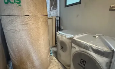 Reihenhaus zur Miete mit 3 Zimmer in Saphan Sung, Bangkok