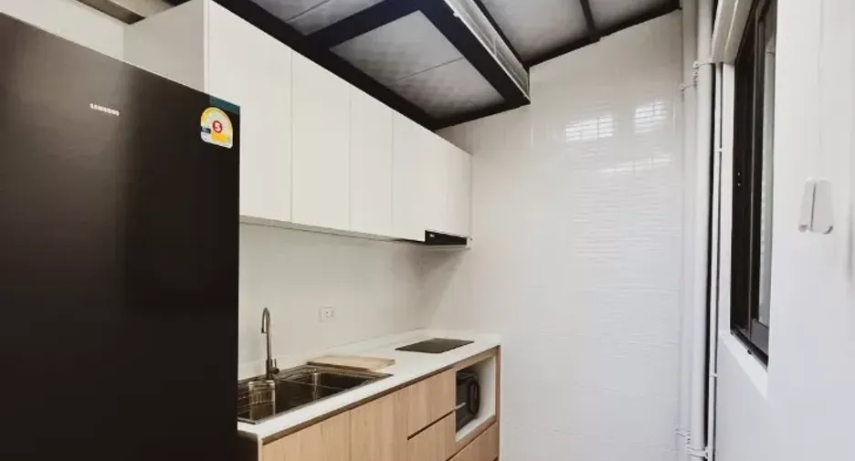 For rent 3 bedrooms townhouse in Bang Phli, Samut Prakan