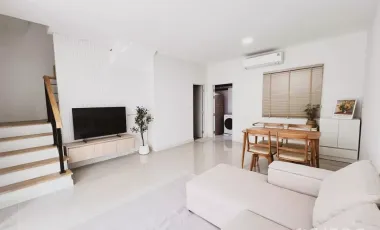 For rent 3 bedrooms townhouse in Bang Phli, Samut Prakan
