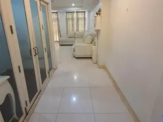 出租 3 卧室 联排别墅 在 Phaya Thai, 曼谷