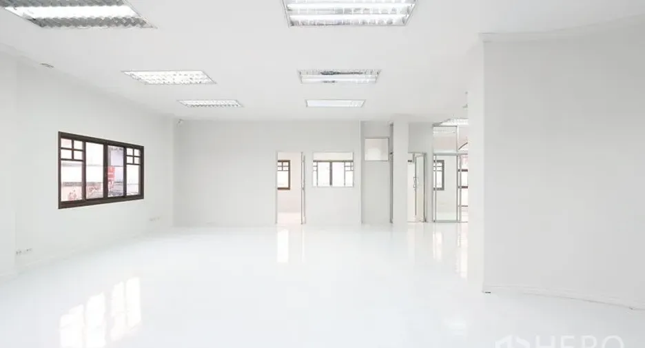For rent office in Bang Na, Bangkok