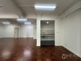 For rent office in Watthana, Bangkok