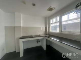 Büro zur Miete in Watthana, Bangkok