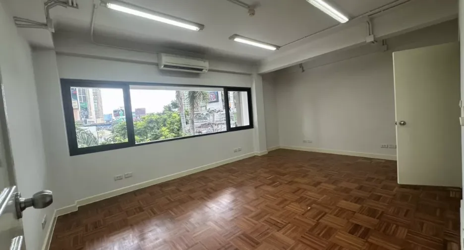 For rent office in Watthana, Bangkok