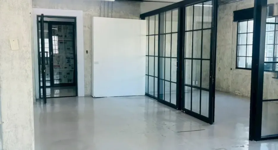 For rent office in Khlong Toei, Bangkok