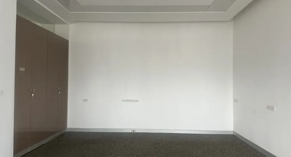 For rent office in Khlong Toei, Bangkok