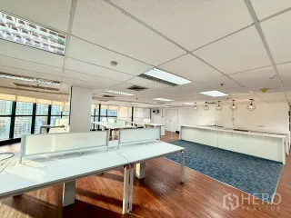 出租 办公室 在 Watthana, 曼谷