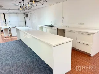 出租 办公室 在 Watthana, 曼谷