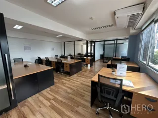 Büro zur Miete in Watthana, Bangkok