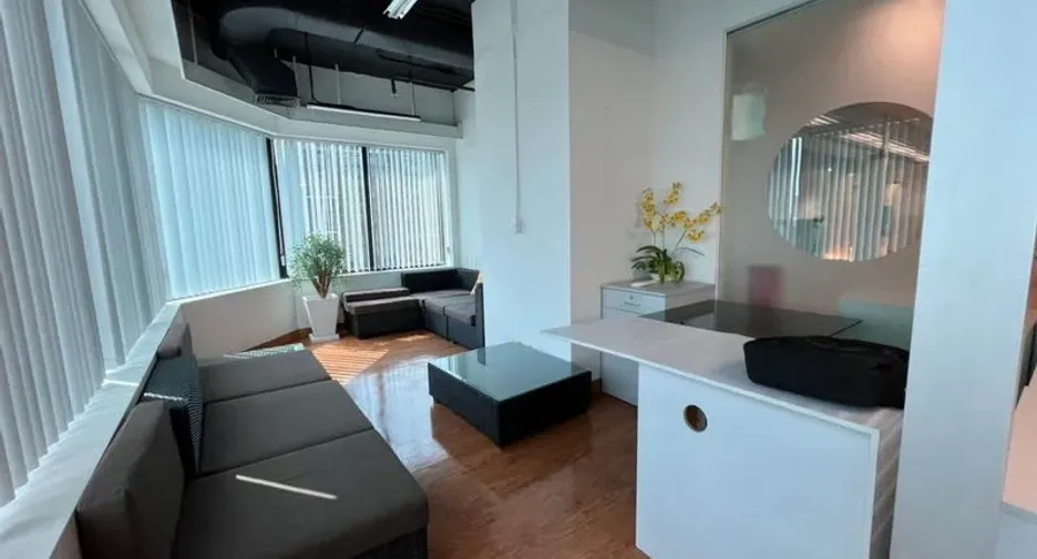 For rent office in Huai Khwang, Bangkok