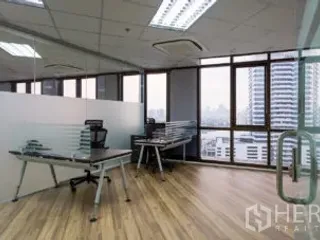 Büro zur Miete in Khlong Toei, Bangkok