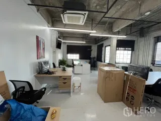 出租 办公室 在 Khlong Toei, 曼谷