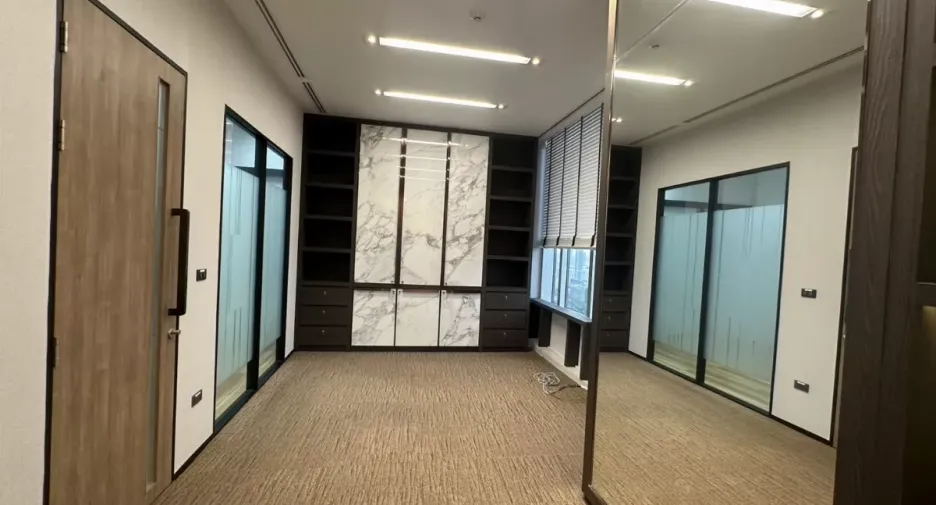 For rent office in Phaya Thai, Bangkok