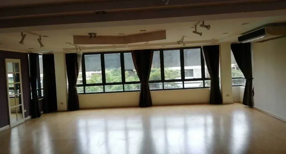Büro zur Miete in Watthana, Bangkok