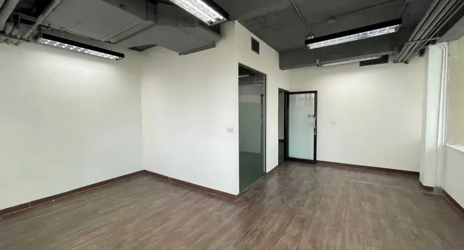 For rent office in Ratchathewi, Bangkok