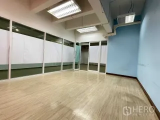 出租 办公室 在 Ratchathewi, 曼谷