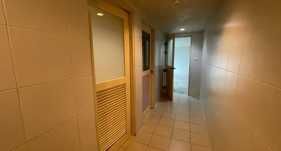 For rent office in Ratchathewi, Bangkok