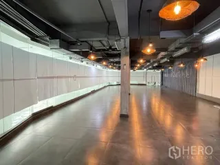 Аренда офис в Ратчатхещи, Бангкок