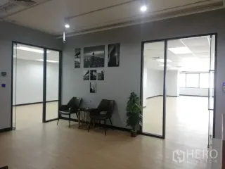 Oficina en alquiler en Watthana, Bangkok