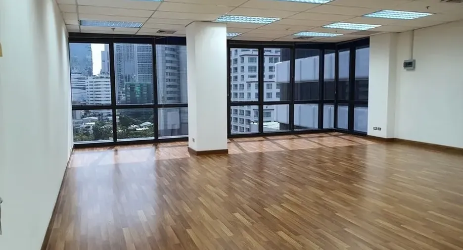 For rent office in Khlong Toei, Bangkok