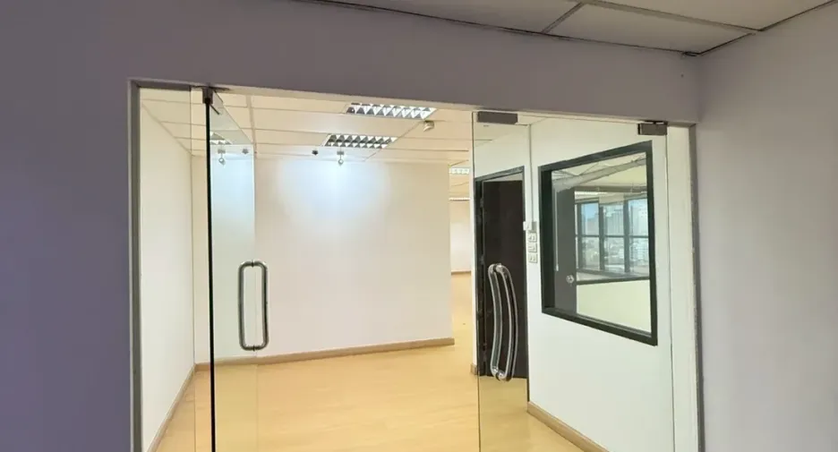 Büro zur Miete in Watthana, Bangkok