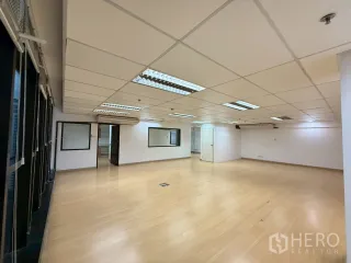 出租 办公室 在 Watthana, 曼谷