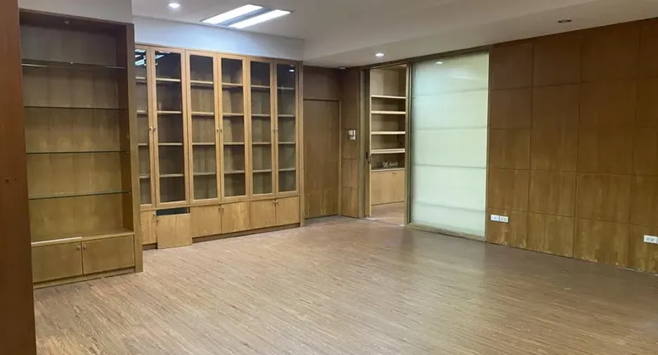 For rent office in Din Daeng, Bangkok