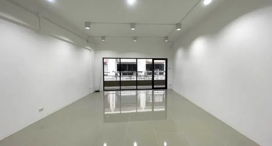 For rent office in Watthana, Bangkok