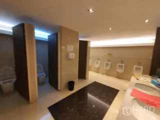 Аренда офис в Кхлонг Тоеи, Бангкок