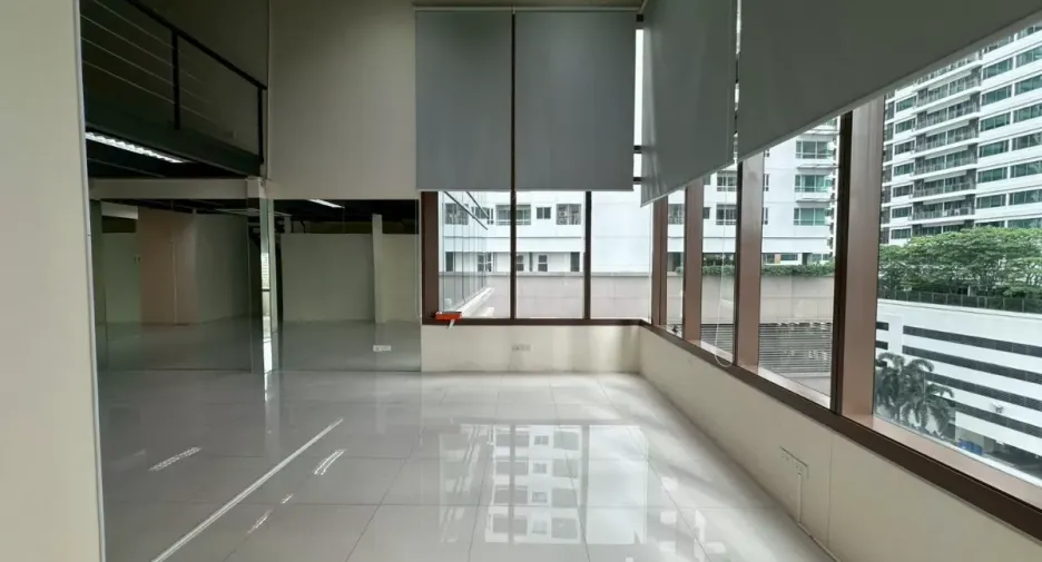 Büro zur Miete in Khlong Toei, Bangkok