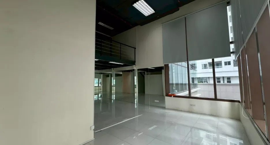 Büro zur Miete in Khlong Toei, Bangkok