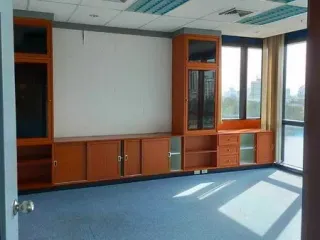 Аренда офис в Кхлонг Тоеи, Бангкок