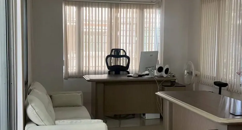 For rent office in Wang Thonglang, Bangkok