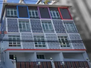 For sale 4 bedrooms office in Phra Khanong, Bangkok